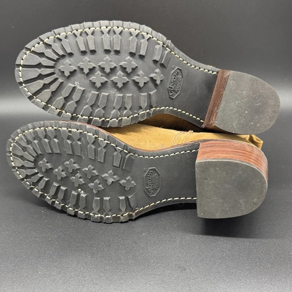 Frye Sabrina Chelsea Ankle Boots in Tan Suede ask 9 - Picture 8 of 10